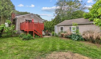 470 Dexter Dr, Bridgeport, CT 06606