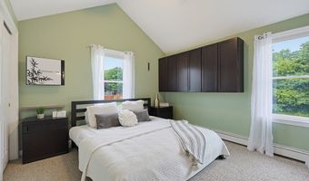 460 Richardson Ave, Attleboro, MA 02703