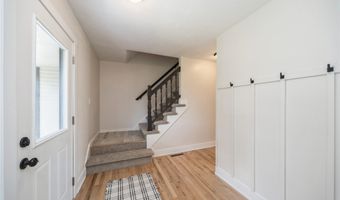 218 NE Mandy Ln, Ankeny, IA 50021