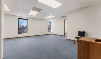600 Commerce Dr, Coraopolis, PA 15108
