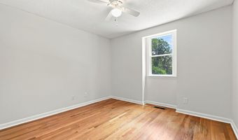 1111 Knollwood Dr, Apex, NC 27502
