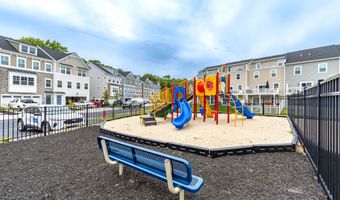 12428 SEA OAKS Ln 4, Berlin, MD 21811