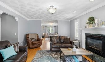 23 BERNON Dr, Lincoln, RI 02865