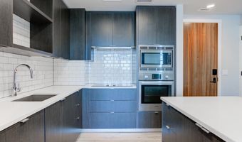 1300 4TH St SE 908, Washington, DC 20003
