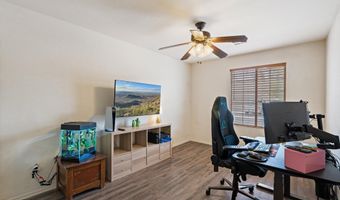 566 W COBBLESTONE Ct, Casa Grande, AZ 85122