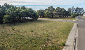 2847 SPINNAKER Dr SW, Bandon, OR 97411