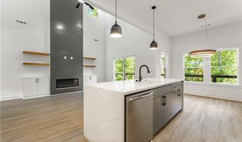 2 Damerham Ln, Bella Vista, AR 72714