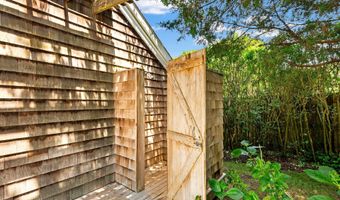 256 Main St, Amagansett, NY 11930