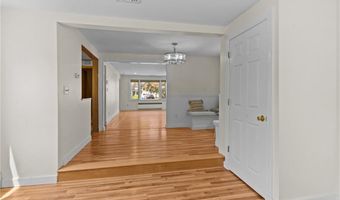 65 Howland Rd, Cranston, RI 02910