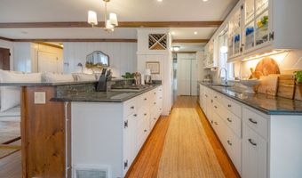 109 Old Post Rd, Clinton, CT 06413