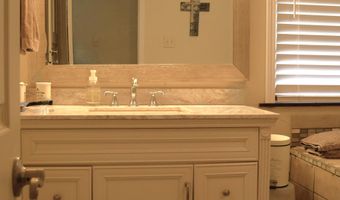 404 408 W 3rd St, Capitan, NM 88316