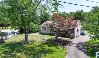 17 Railroad Ave, Beachwood, NJ 08722