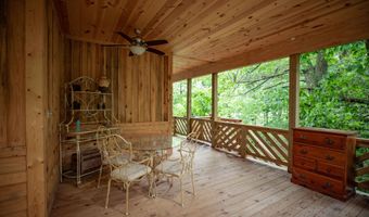 4978 S 11th Rd, Aldrich, MO 65601