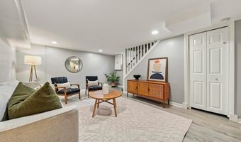 8 E MASONIC VIEW Ave, Alexandria, VA 22301