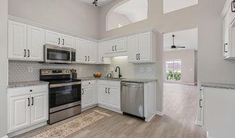 154 GARDENSIDE Dr, Alabaster, AL 35007