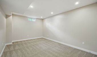 1118 NW Linden St, Ankeny, IA 50023