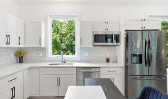 3249 ARUNDEL ON THE BAY Rd, Annapolis, MD 21403