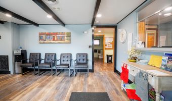 875 Hammond St, Bangor, ME 04401