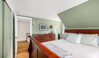 23 Preston Dr, North Kingstown, RI 02852