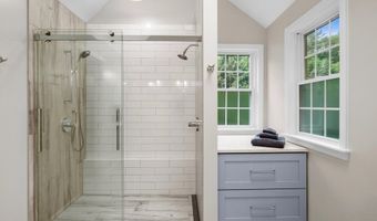 41 Nancy Dr, Ashland, MA 01721