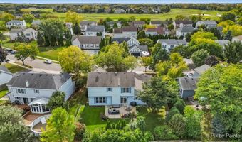 1820 Crofton Dr, Algonquin, IL 60102