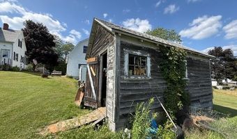 10 Palm St, Baileyville, ME 04694