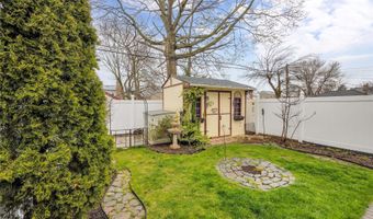 87-17 254th St, Bellerose, NY 11426