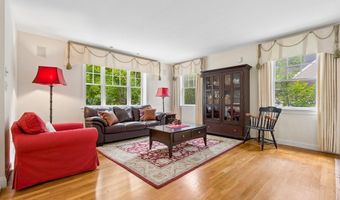 136 Davis Rd, Acton, MA 01720
