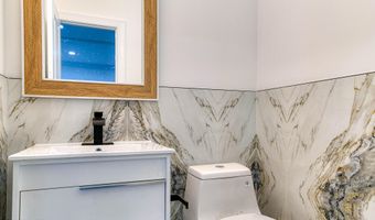 58 Fish Hawk Dr, Middletown, NJ 07748