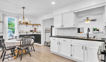 504 Holly Blvd, Bayville, NJ 08721