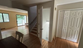 54 Currier Pl 54, Cheshire, CT 06410