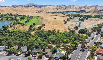 4161 S Royal Links Cir, Antioch, CA 94509
