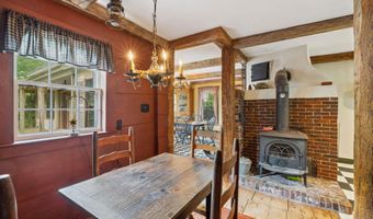 37 High St, Bradford, NH 03221