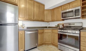 5934 MAYFLOWER Ct, Alexandria, VA 22312