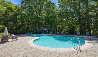 232 Allandale Rd 3A, Boston, MA 02467