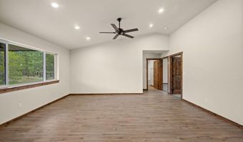 55 Flattery Ln, Blanchard, ID 83804