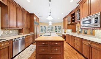 46 Hawthorne Rd, Bluffton, SC 29910