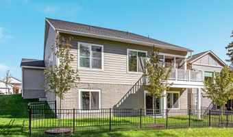 144 COWBIRD St, Lake Frederick, VA 22630