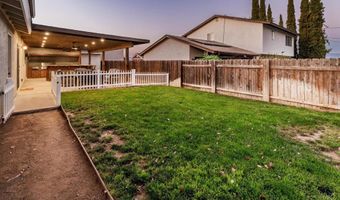 435 W Hawthorne St, Fallbrook, CA 92028