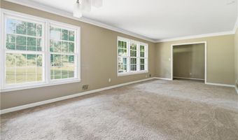 6735 Marlborough Cir S, Atlanta, GA 30349