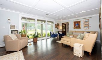 859 Country Club Ln, Ashland, OH 44805