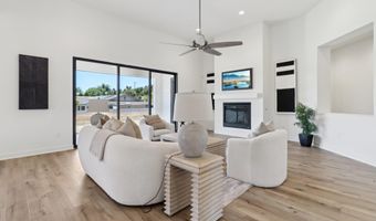 2745 Alexander Dr, Escondido, CA 92029