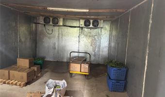 53-720 Kamehameha Hwy 2A, Hauula, HI 96717