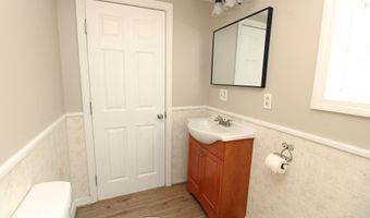 35 Mildred Ave, Bangor, ME 04401
