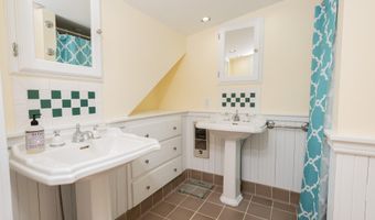 369 Ohio St, Bangor, ME 04401