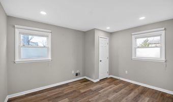 8012 FRYE Rd, Alexandria, VA 22309