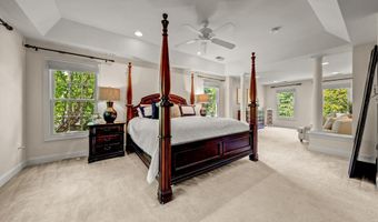 24165 SPRING MEADOW Cir, Aldie, VA 20105