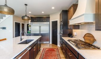 5467 Windrose Ln, Ames, IA 50014