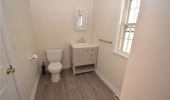 159 Main St E, Chester, CT 06412