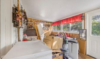 2375 Clover Ln, Blackfoot, ID 83221
